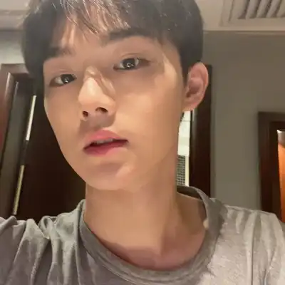 钟泽梓